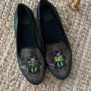 Tory Burch
Cailyn Holographic Beetle Smoking Slipper size 9